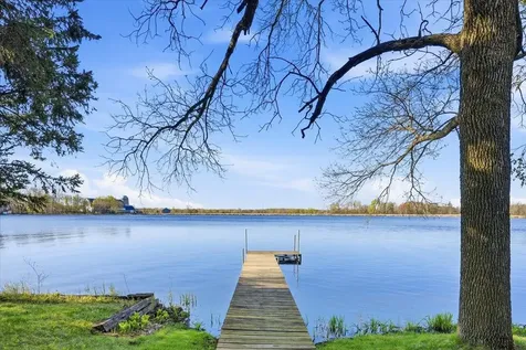 250 Magnor Lake Court Clayton WI 54004