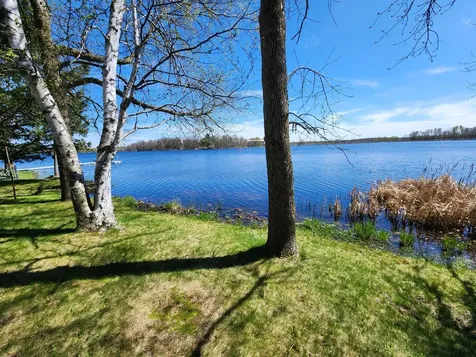 250 Magnor Lake Court Clayton WI 54004