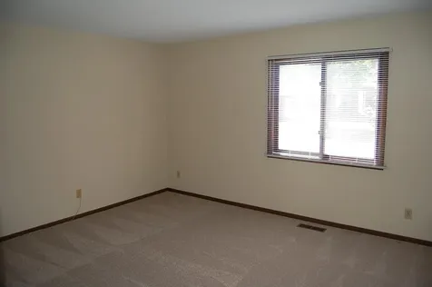5201 Balmoral Lane Bloomington MN 55437