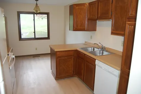 5201 Balmoral Lane Bloomington MN 55437