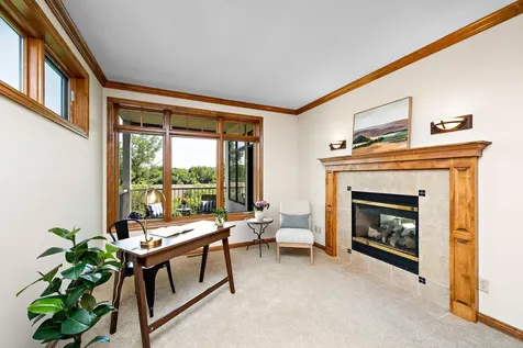 101 Willoughby Way E Minnetonka MN 55305