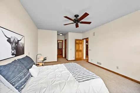 101 Willoughby Way E Minnetonka MN 55305