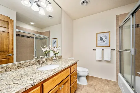 101 Willoughby Way E Minnetonka MN 55305