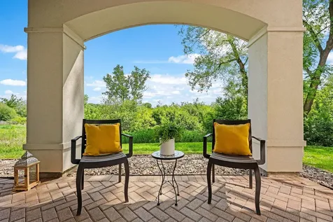 101 Willoughby Way E Minnetonka MN 55305