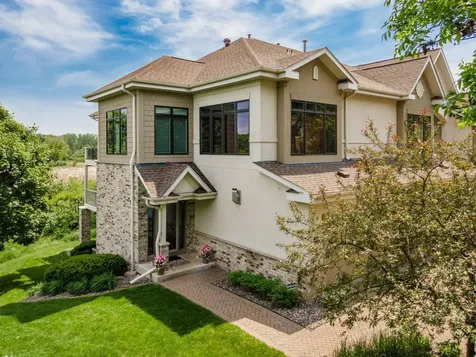 101 Willoughby Way E Minnetonka MN 55305