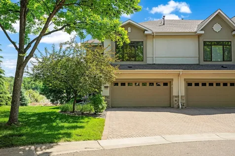 101 Willoughby Way E Minnetonka MN 55305