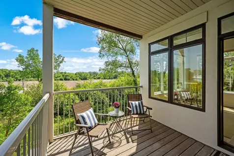 101 Willoughby Way E Minnetonka MN 55305