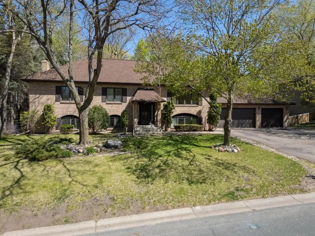 1523 Wellington Way Eagan MN 55122