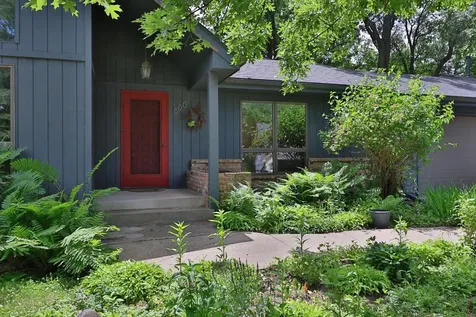 500 Robert Court Mahtomedi MN 55115