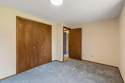1641 61st Avenue NE Fridley MN 55432