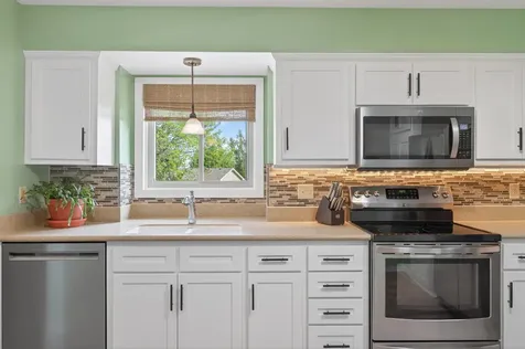 2287 Helmo Court N Oakdale MN 55128