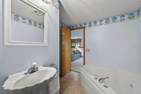 2287 Helmo Court N Oakdale MN 55128