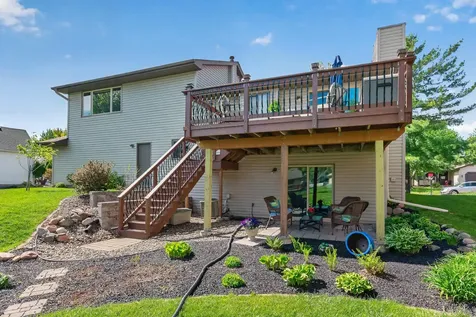 2287 Helmo Court N Oakdale MN 55128