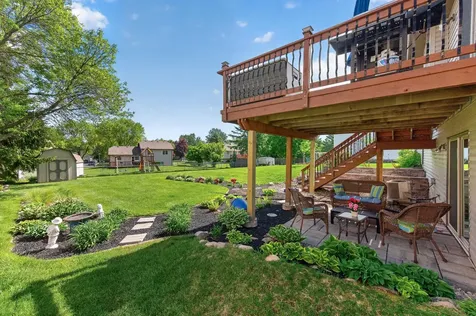 2287 Helmo Court N Oakdale MN 55128