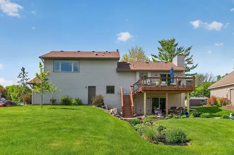 2287 Helmo Court N Oakdale MN 55128