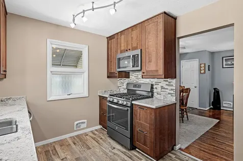 250 Macarthur Street E South Saint Paul MN 55075
