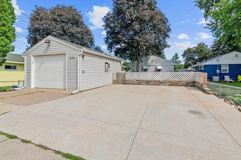 250 Macarthur Street E South Saint Paul MN 55075