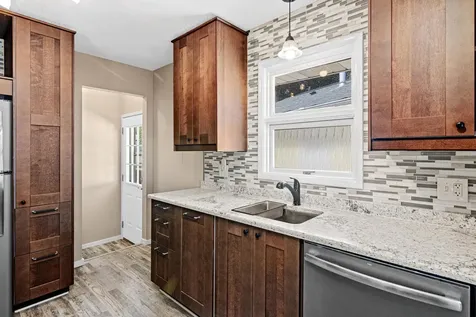 250 Macarthur Street E South Saint Paul MN 55075