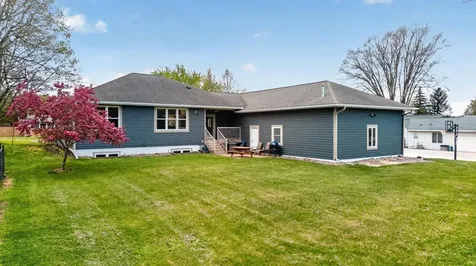 605 Union Street NE Chatfield MN 55923