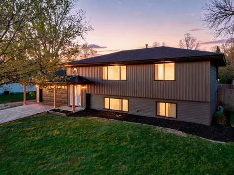 1600 Roosevelt Drive W Northfield MN 55057