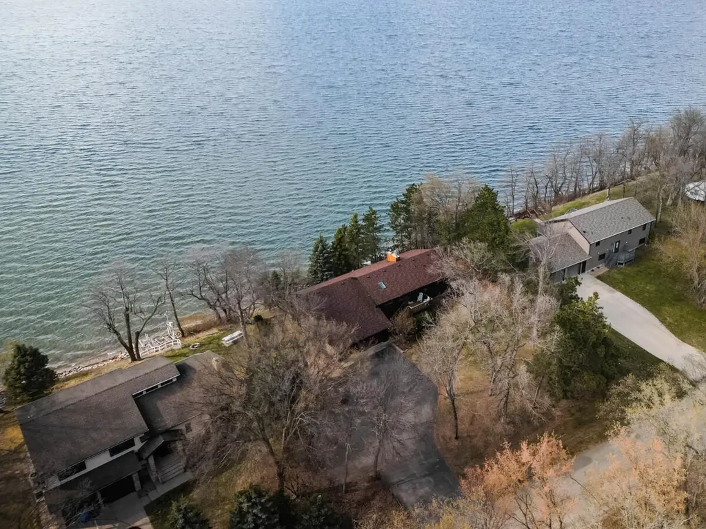 29823 Highland Loop Battle Lake MN 56515