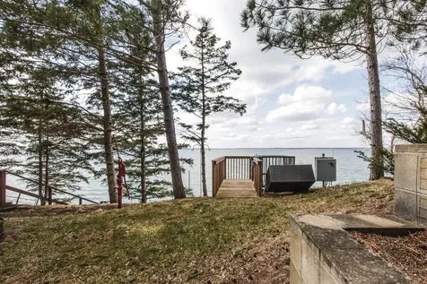 29823 Highland Loop Battle Lake MN 56515