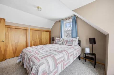 1641 8th Avenue S Fargo ND 58103