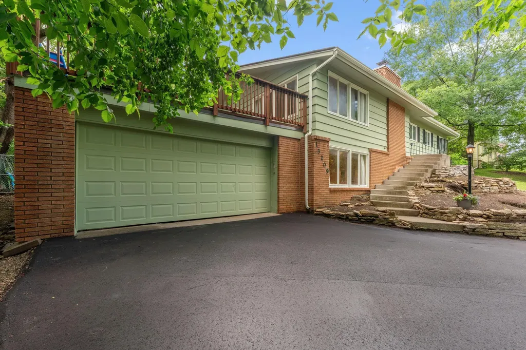 13209 Myrtle Drive Burnsville MN 55337