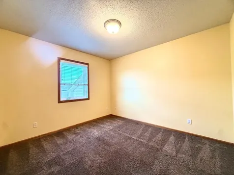 1611 Oakwood Drive West Fargo ND 58078