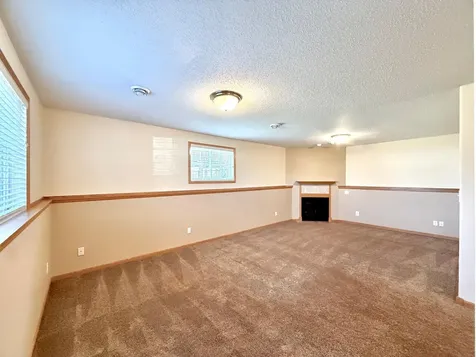 1611 Oakwood Drive West Fargo ND 58078
