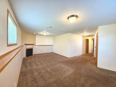1611 Oakwood Drive West Fargo ND 58078