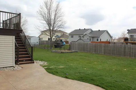 1611 Oakwood Drive West Fargo ND 58078