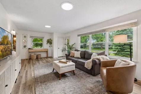 1917 Dixon Drive Bloomington MN 55431