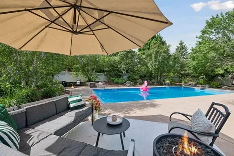 1917 Dixon Drive Bloomington MN 55431