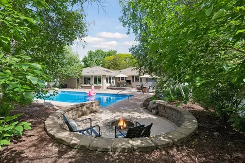 1917 Dixon Drive Bloomington MN 55431