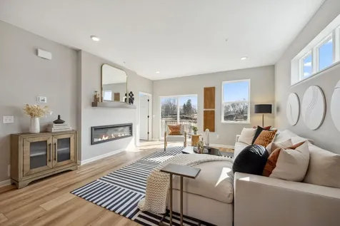 1531 Traverse Lane West Saint Paul MN 55118