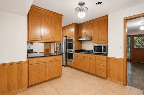 18415 14th Avenue N Plymouth MN 55447