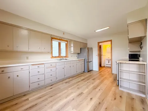 821 Park Street Jackson MN 56143