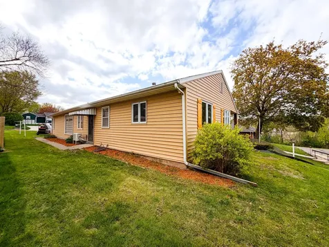 821 Park Street Jackson MN 56143
