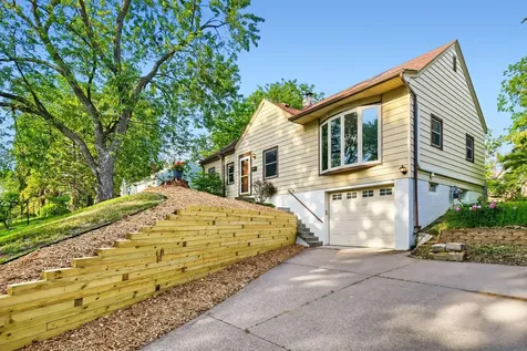 3508 Quail Avenue N Crystal MN 55422