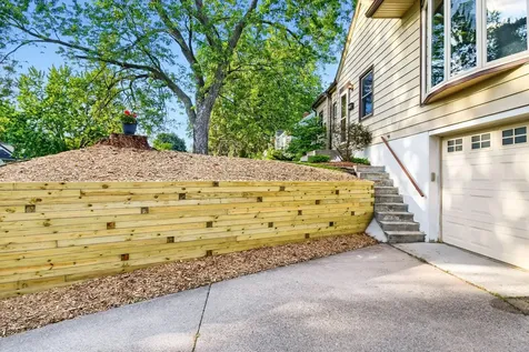 3508 Quail Avenue N Crystal MN 55422