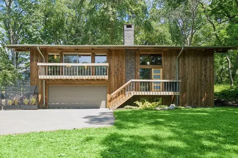 8 Sandpiper Lane North Oaks MN 55127