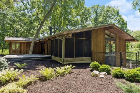 8 Sandpiper Lane North Oaks MN 55127