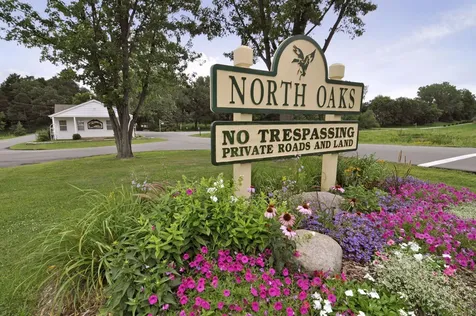 8 Sandpiper Lane North Oaks MN 55127