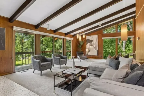 8 Sandpiper Lane North Oaks MN 55127