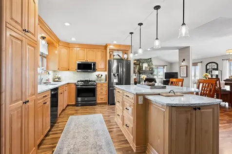 1608 E Lake Jessie Road SE Alexandria MN 56308