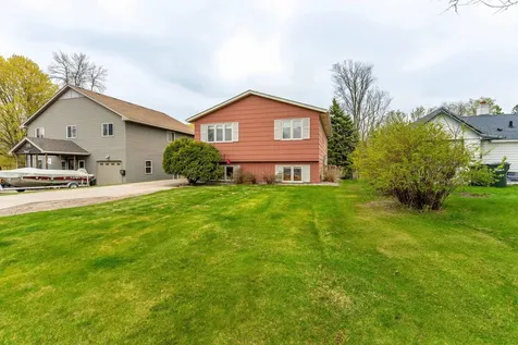 1224 N Marien Street Fergus Falls MN 56537