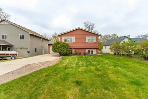 1224 N Marien Street Fergus Falls MN 56537