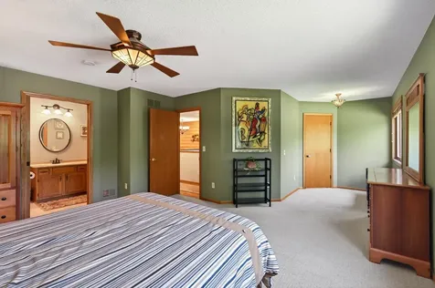 3286 York Alcove Woodbury MN 55125