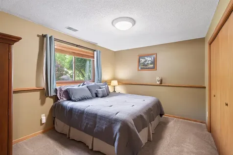3286 York Alcove Woodbury MN 55125